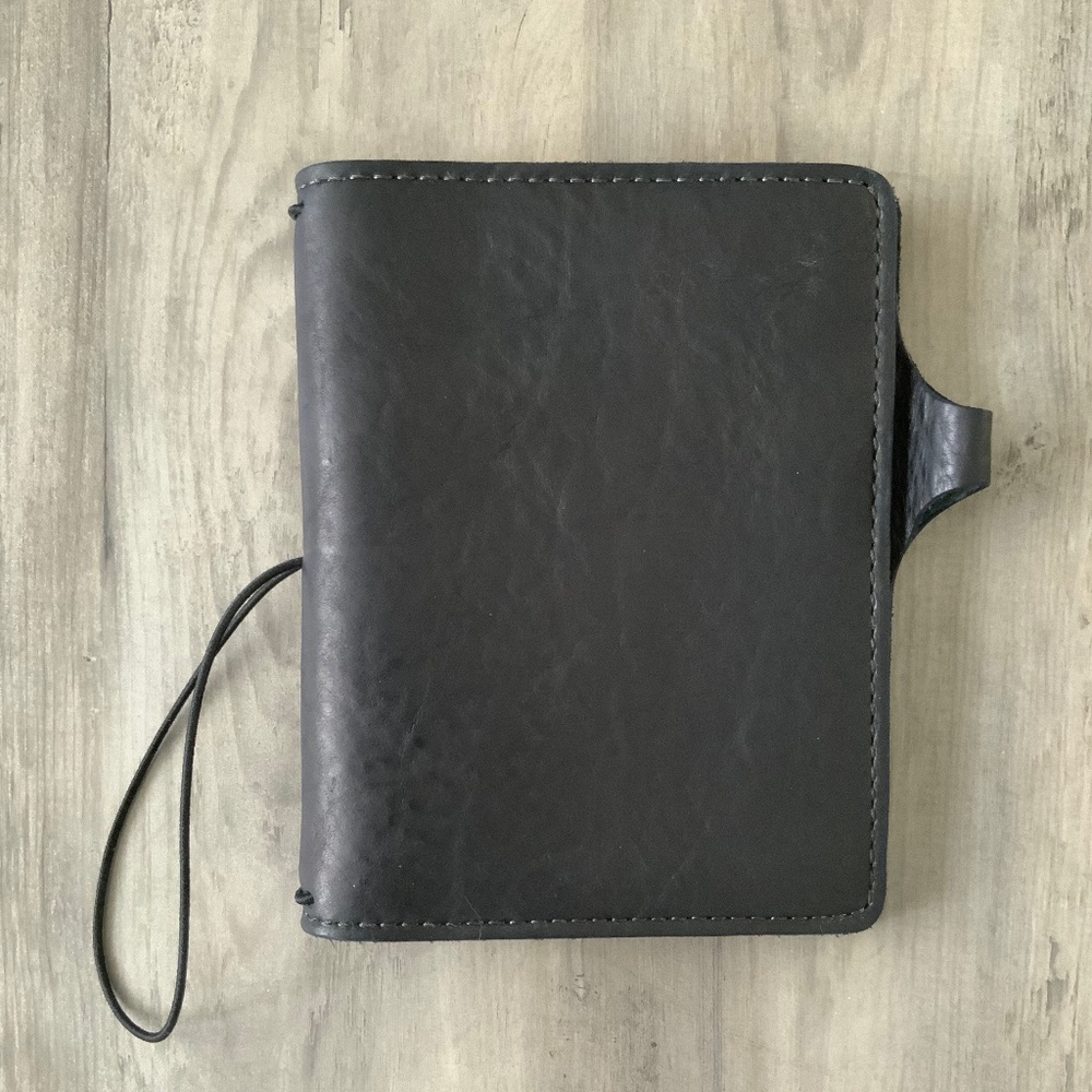 Chic Sparrow Crème Black Beauty Heritage-A6 size